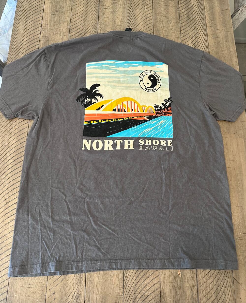 T&C Surf Designs Hawaii T-Shirt Men XL Gray North Shore Graphic SS Surf